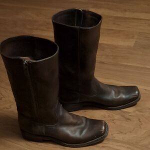 Frye Women's Rich Brown Leather Boots